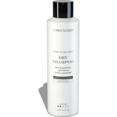 Löwengrip Good To Go toonitud, maheda lõhnaga kuivšampoon pruunidele juustele 250ml
