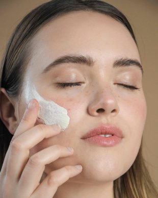 Hej Organic Sensitve SPF15 Face Cream 30ml - Image 2
