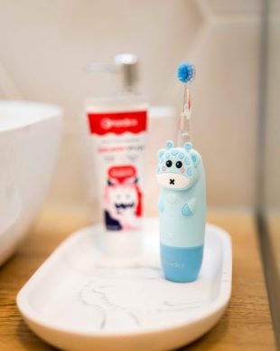 Nordics Kids Sonic elektriline hambahari USB kaabliga (1-8 eluaastat) Blue Giraffe - Image 2